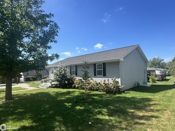 612 Country Club Circle, Osceola, IA 50213
