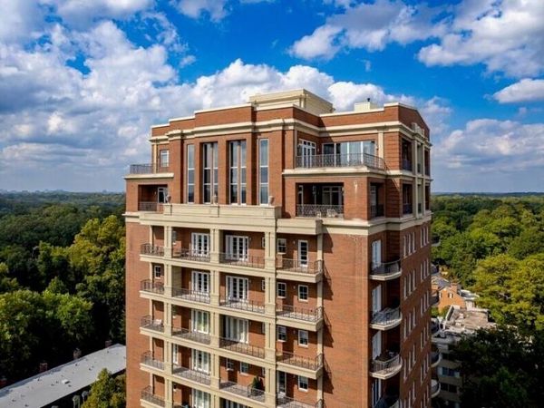 2724 Peachtree Road NW, Unit Upper Pent, Atlanta, GA 30305