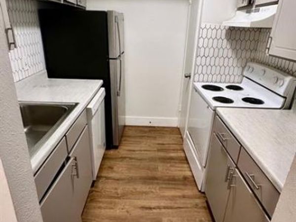 2211 S Vernon Avenue, Unit 219, Dallas, TX 75224