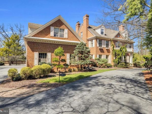1821 MUSEUM ROAD , WYOMISSING, PA 19610