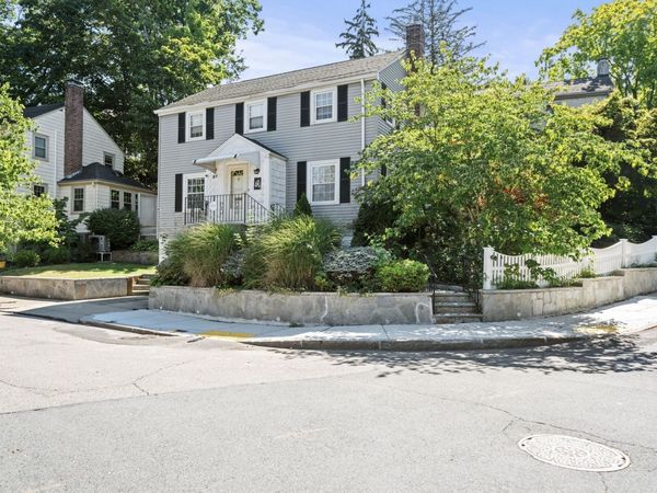 27 Northbourne Rd, Boston, MA 02130