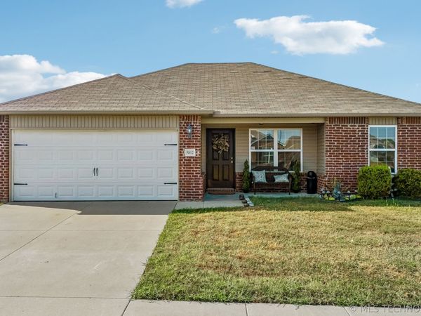 5812 E 146th Place S, Bixby, OK 74008
