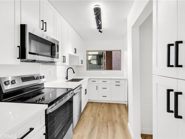 2514 Clairemont, Unit 107, San Diego, CA 92117