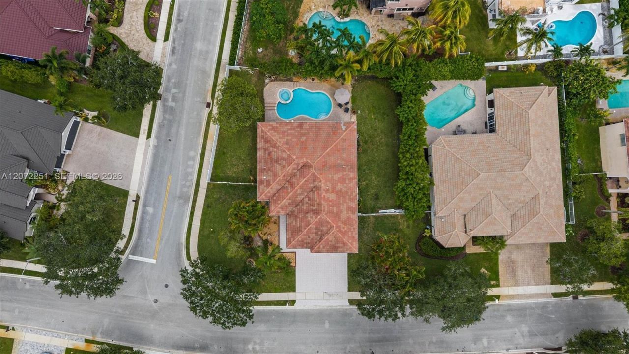 675 SW 159th Ln, Pembroke Pines, FL 33027 Photo