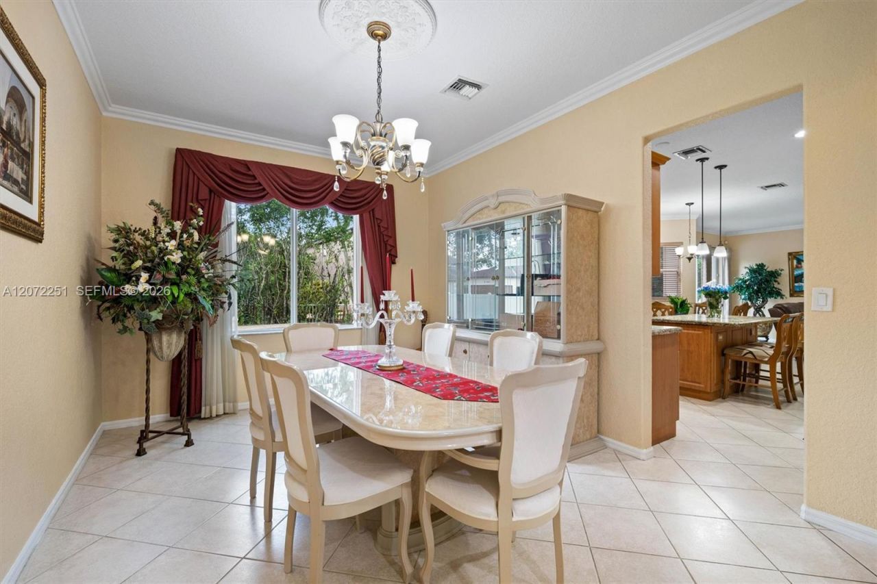 675 SW 159th Ln, Pembroke Pines, FL 33027 Photo