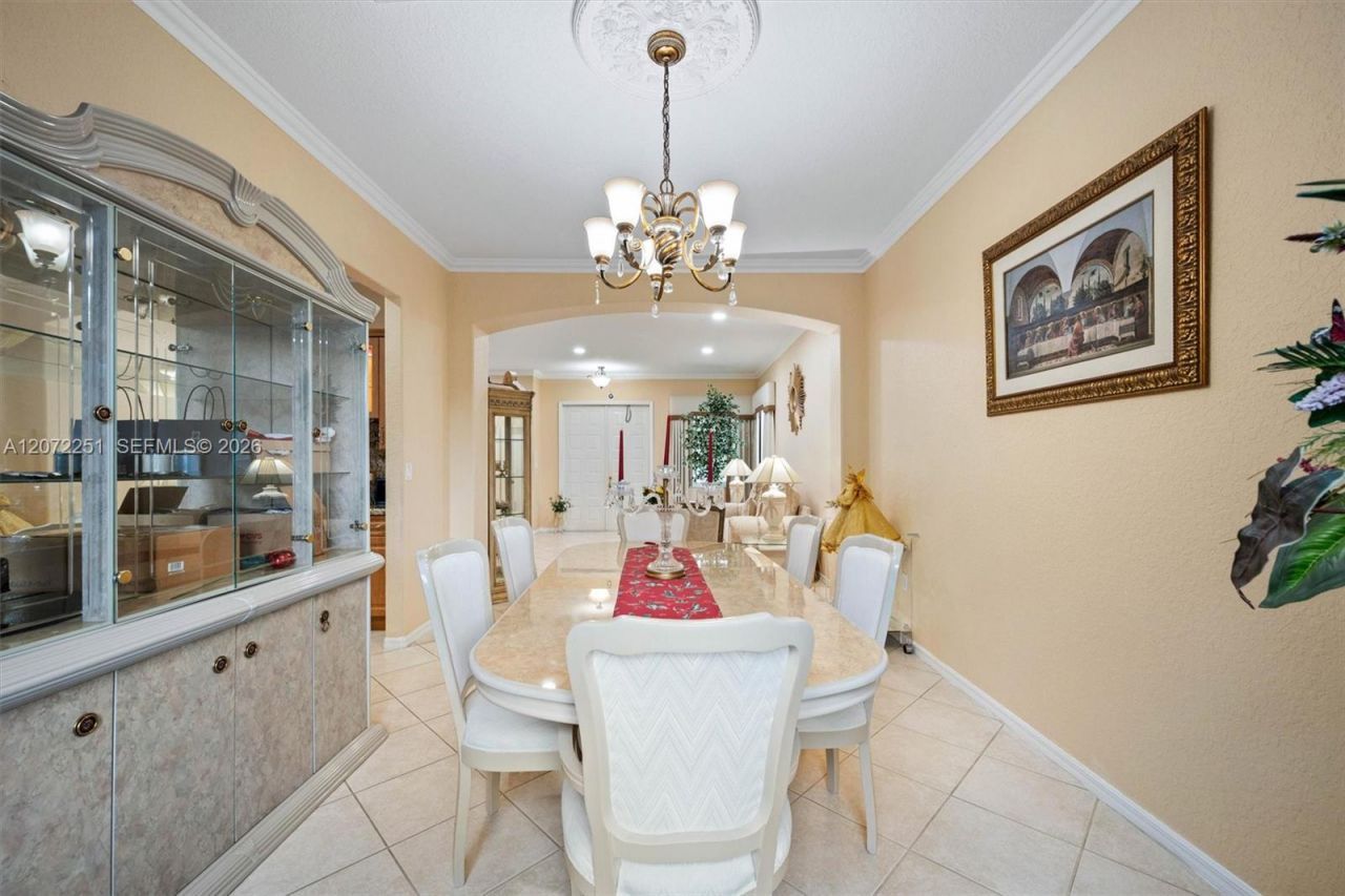 675 SW 159th Ln, Pembroke Pines, FL 33027 Photo
