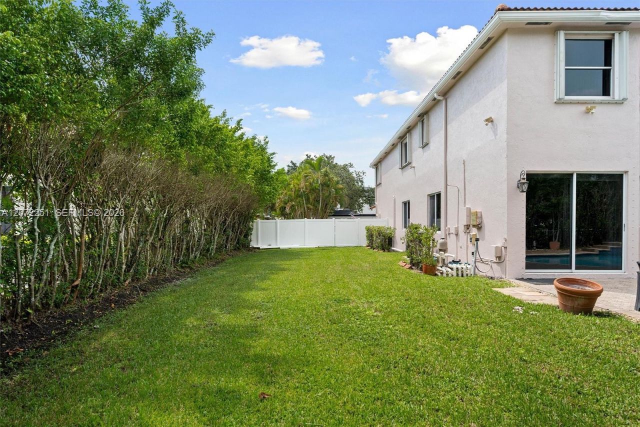 675 SW 159th Ln, Pembroke Pines, FL 33027 Photo