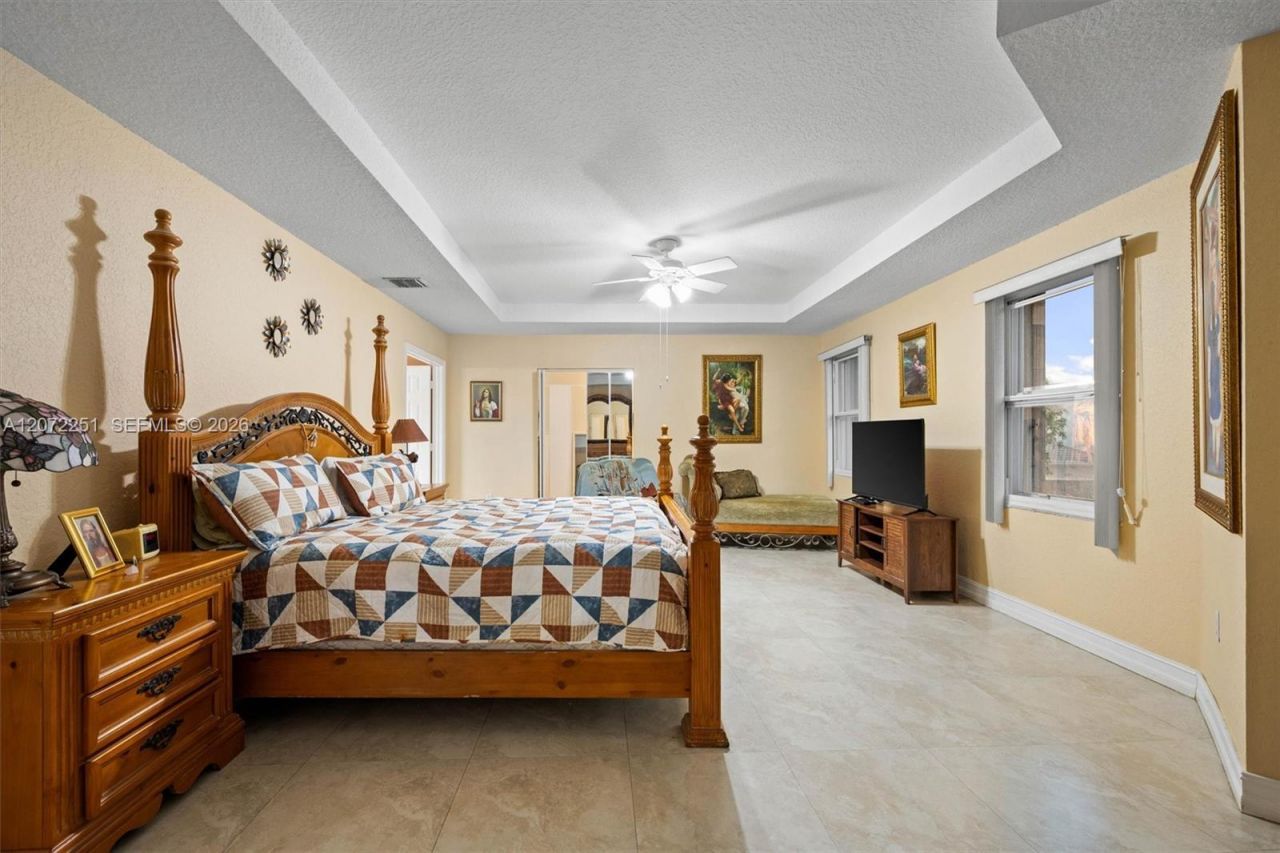 675 SW 159th Ln, Pembroke Pines, FL 33027 Photo