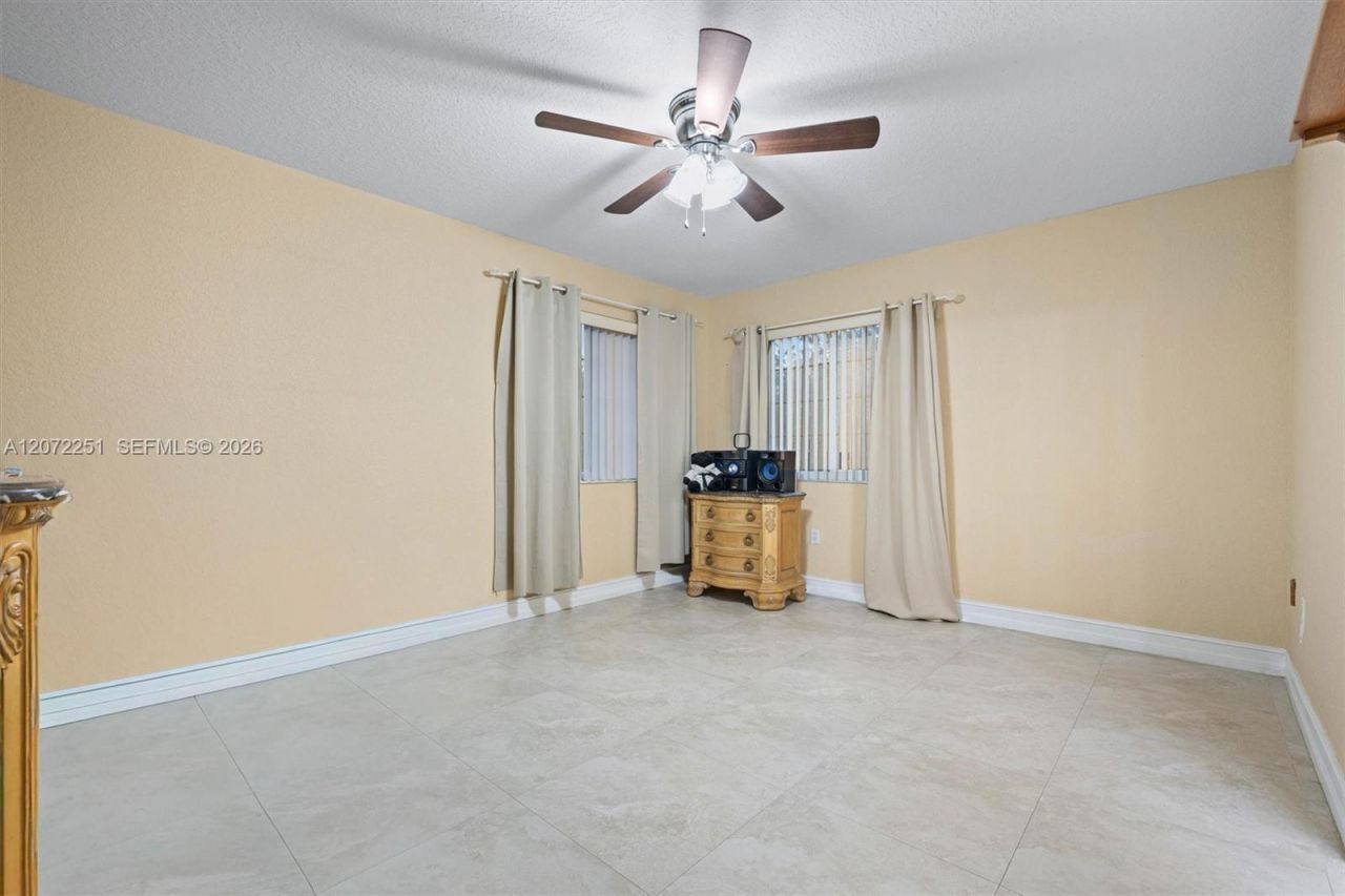 675 SW 159th Ln, Pembroke Pines, FL 33027 Photo