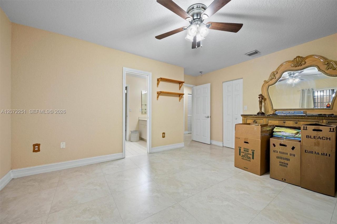 675 SW 159th Ln, Pembroke Pines, FL 33027 Photo