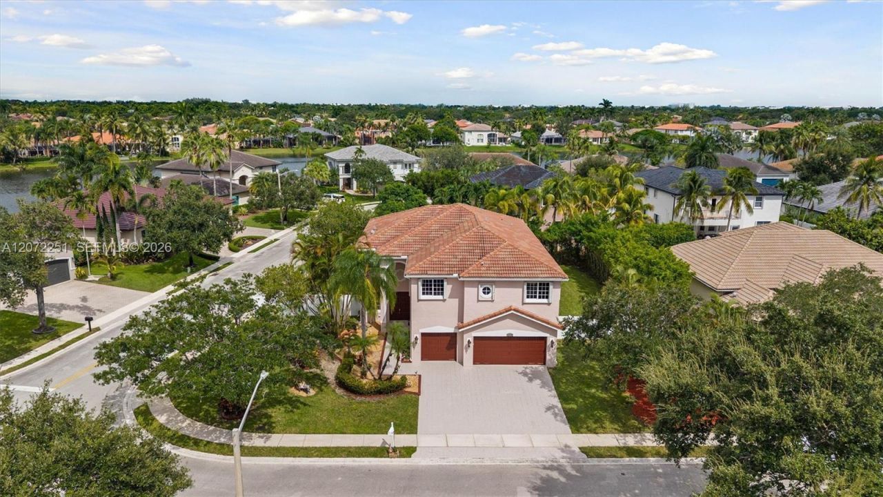 675 SW 159th Ln, Pembroke Pines, FL 33027 Photo