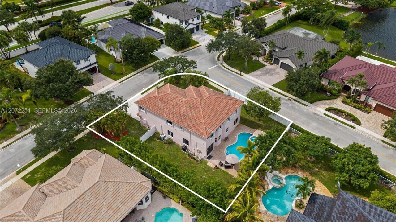 675 SW 159th Ln, Pembroke Pines, FL 33027 Photo