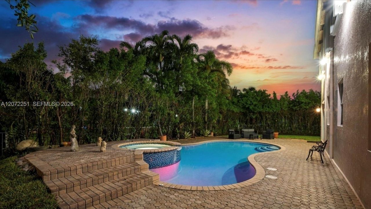 675 SW 159th Ln, Pembroke Pines, FL 33027 Photo