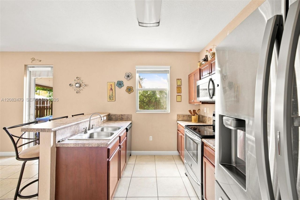2300 NE 3rd Ct, Homestead, FL 33033 Photo