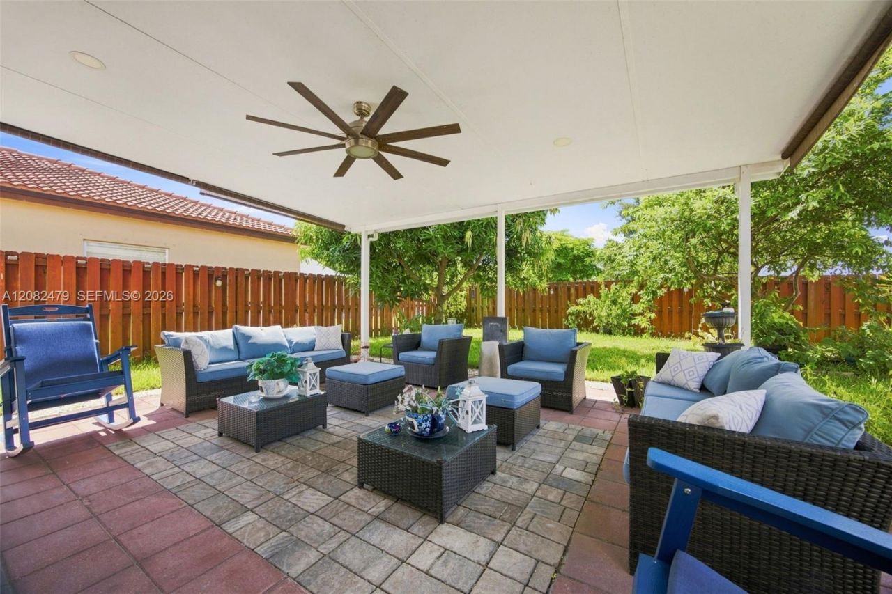 2300 NE 3rd Ct, Homestead, FL 33033 Photo