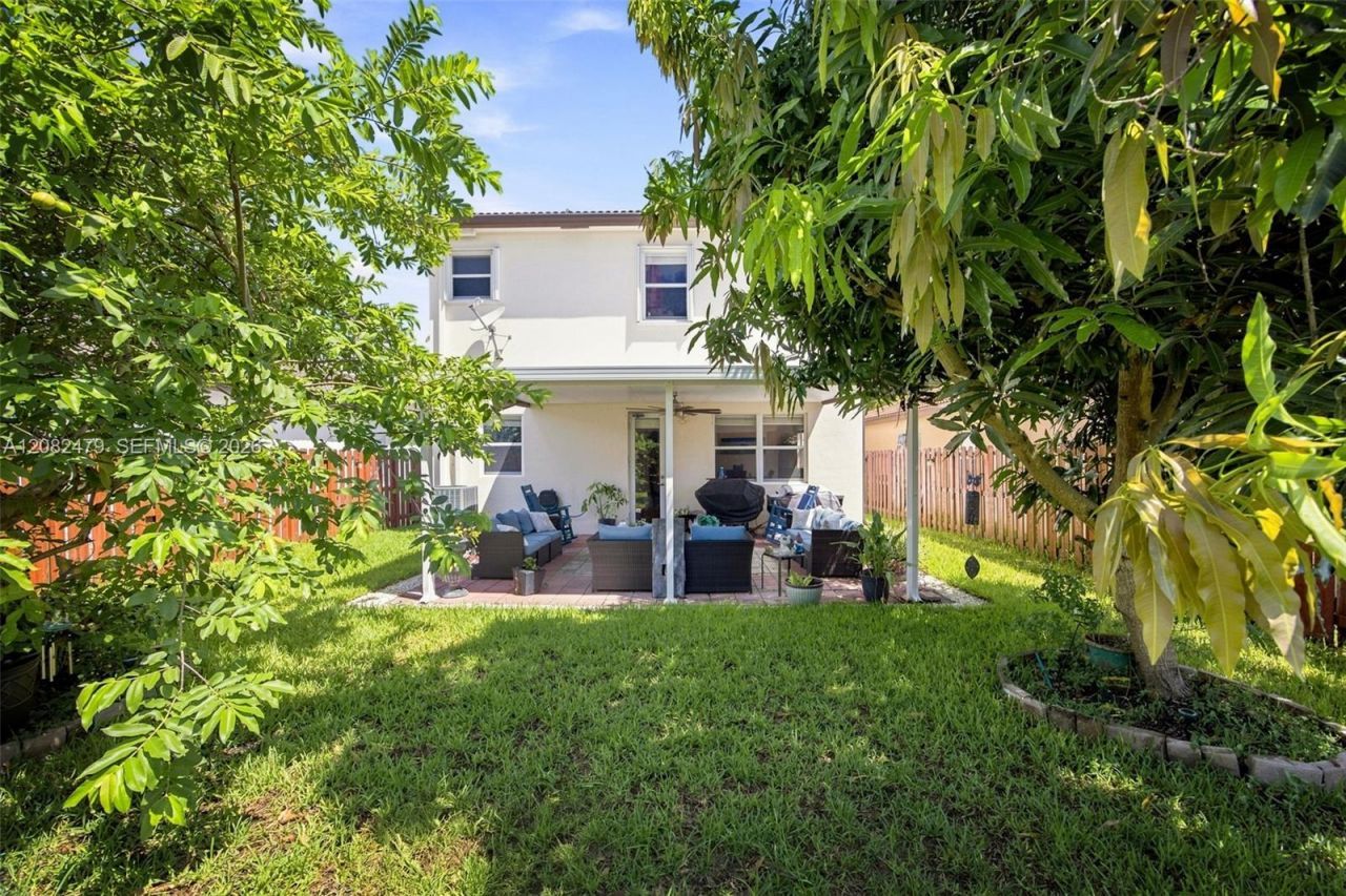2300 NE 3rd Ct, Homestead, FL 33033 Photo