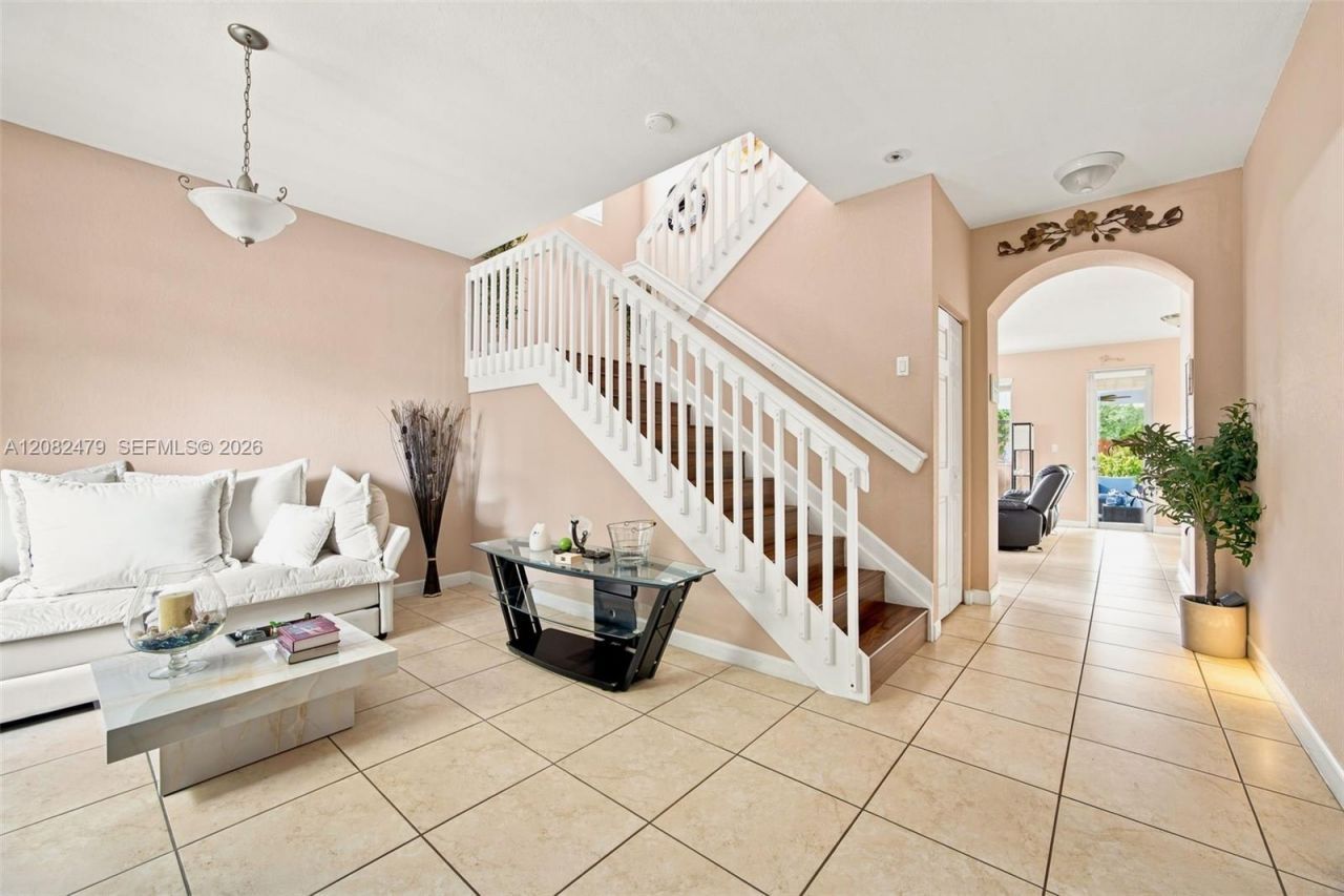 2300 NE 3rd Ct, Homestead, FL 33033 Photo