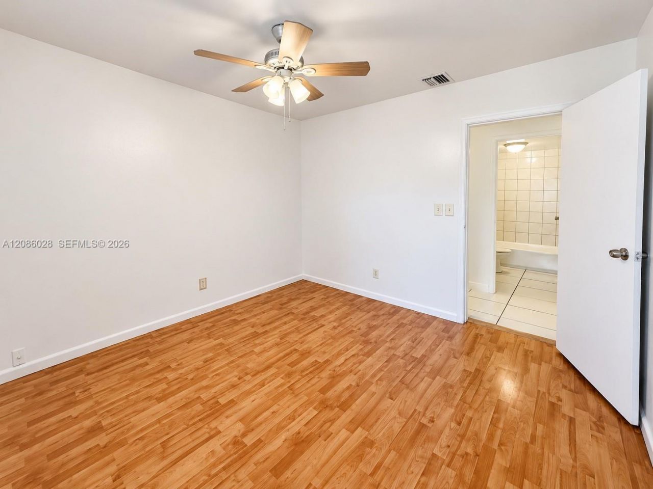 7804 NW 73rd Ter, Tamarac, FL 33321 Photo