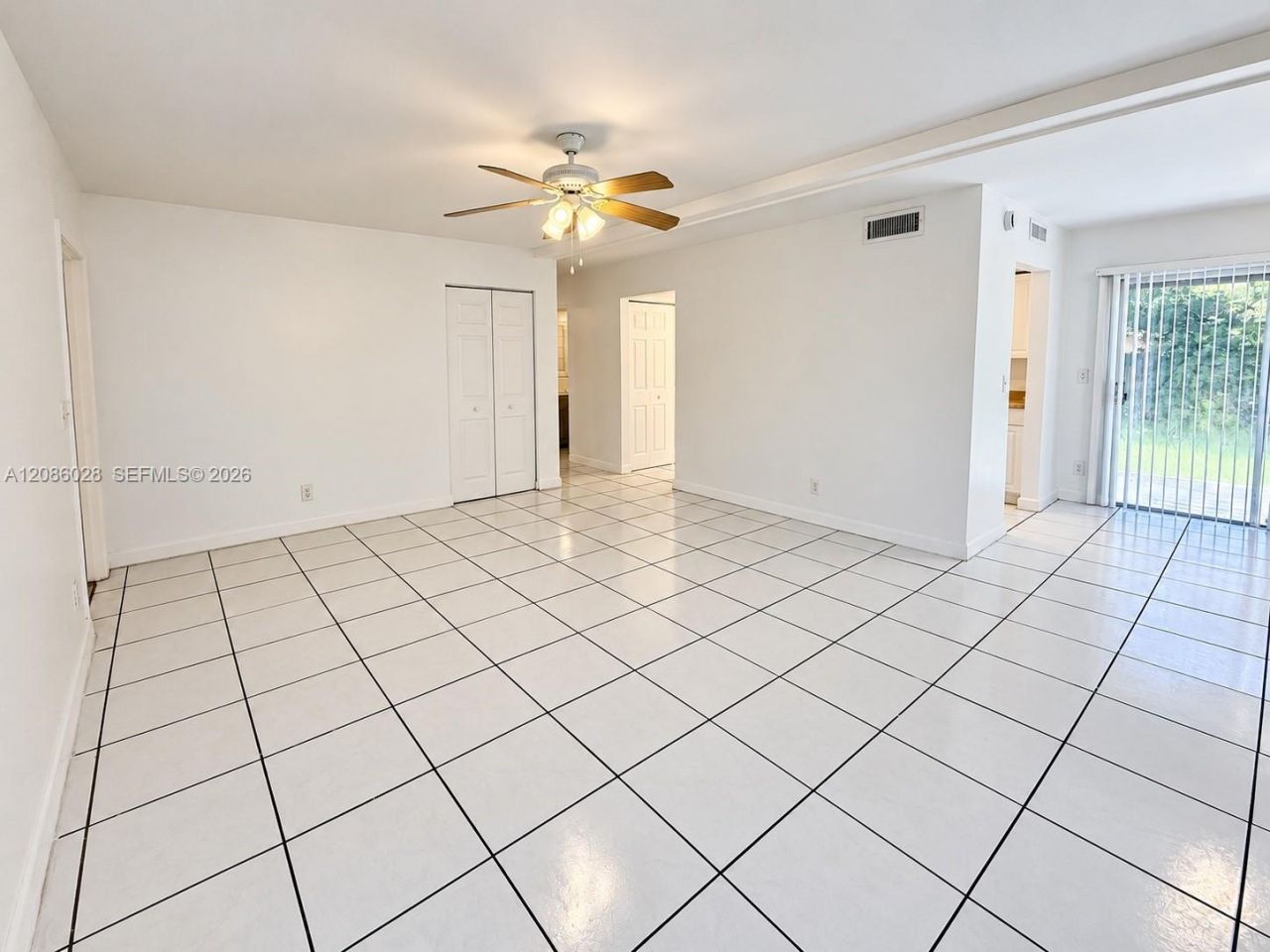 7804 NW 73rd Ter, Tamarac, FL 33321 Photo