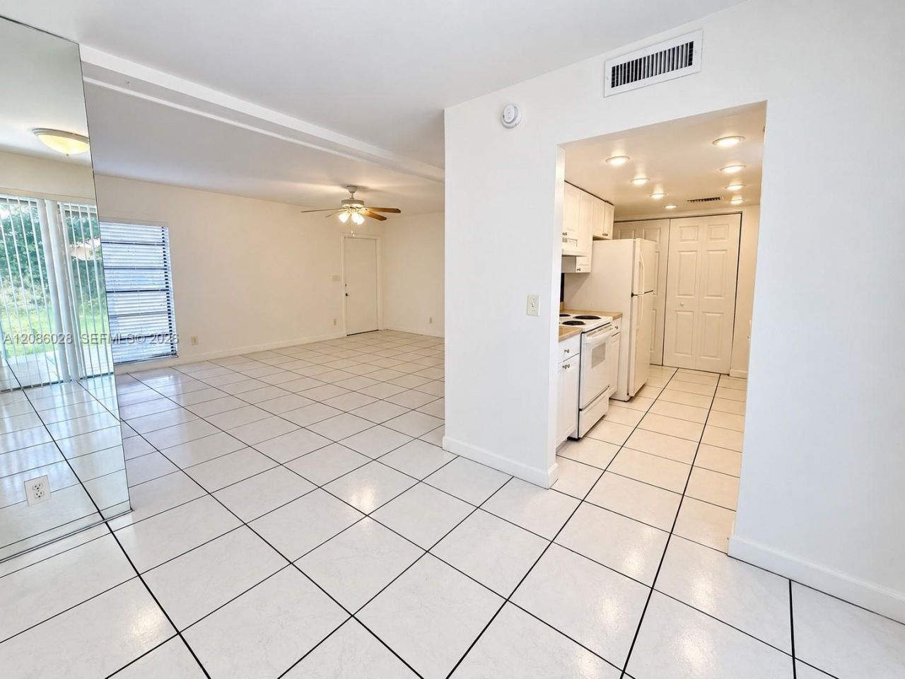 7804 NW 73rd Ter, Tamarac, FL 33321 Photo