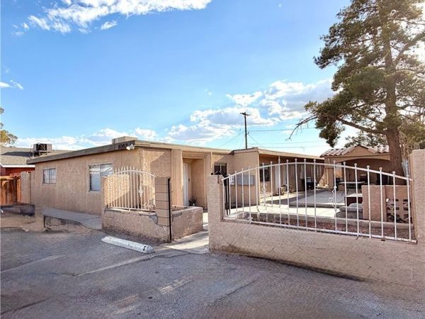 1967 Linn Lane , Las Vegas, NV 89156