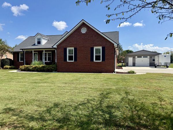 62 Farmwood Dr , Manchester, TN 37355