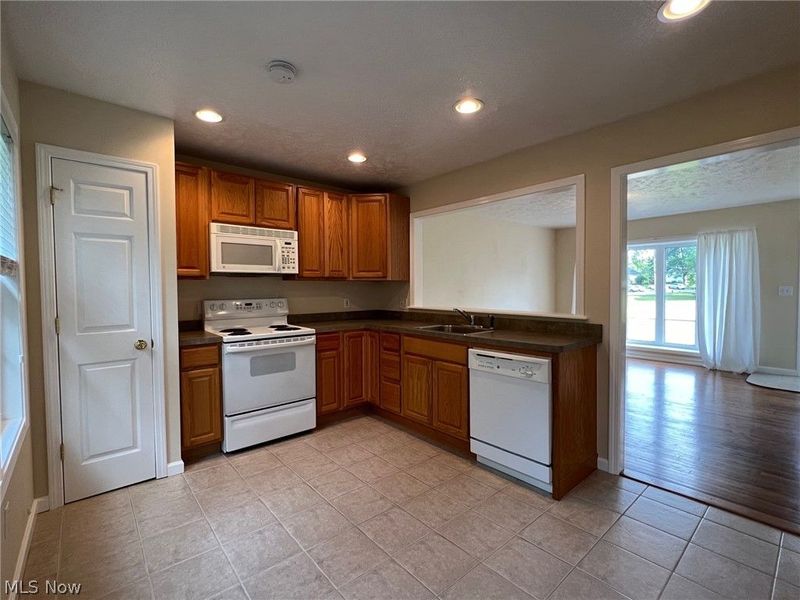 438 North Street, Unit 7A, Chardon, OH 44024 Photo 8