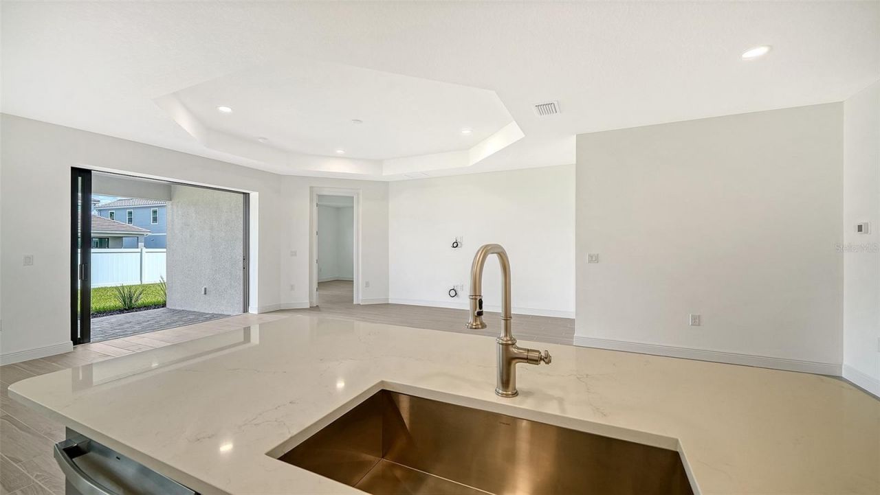 2440 Star Apple Way, Sarasota, FL 34240 Photo