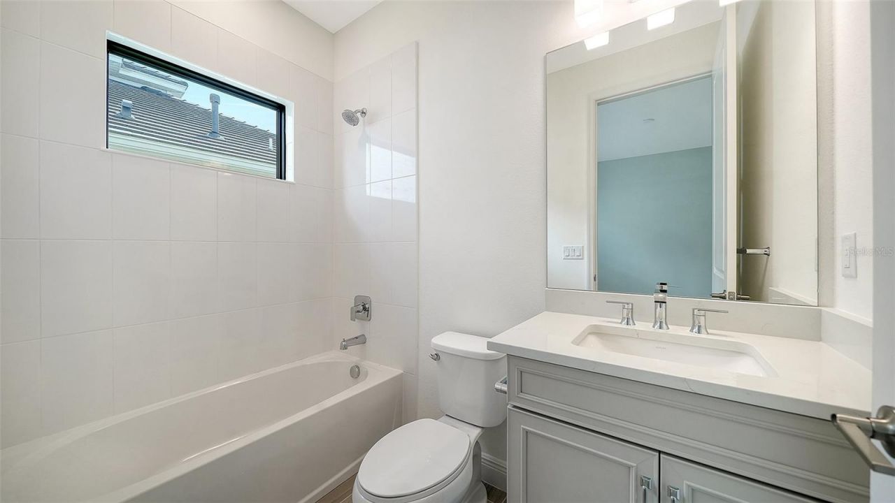 2440 Star Apple Way, Sarasota, FL 34240 Photo