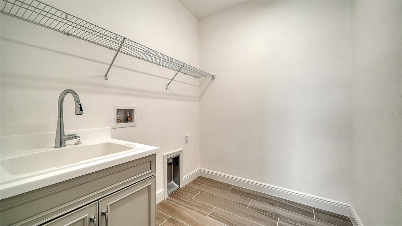 2440 Star Apple Way, Sarasota, FL 34240 Photo