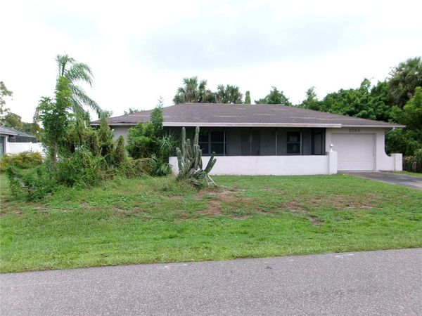 2094 CARPETGREEN STREET , PORT CHARLOTTE, FL 33948