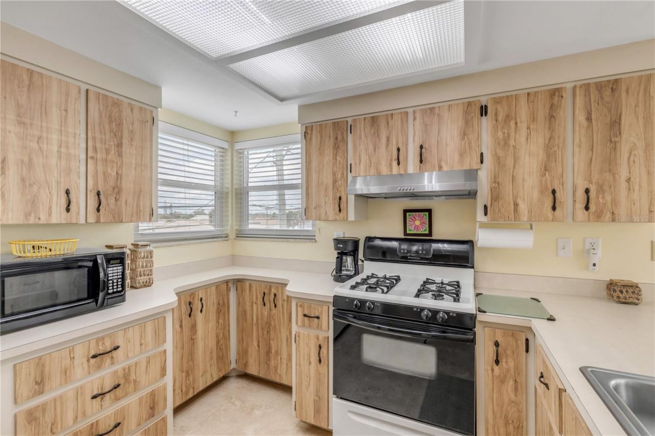 2707 S Atlantic Avenue, New Smyrna Beach, FL 32169 Photo