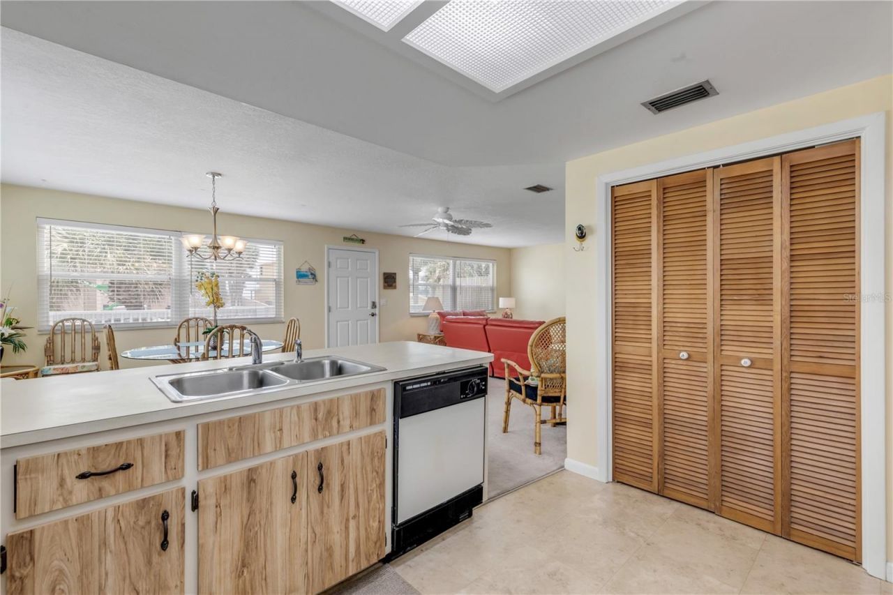 2707 S Atlantic Avenue, New Smyrna Beach, FL 32169 Photo
