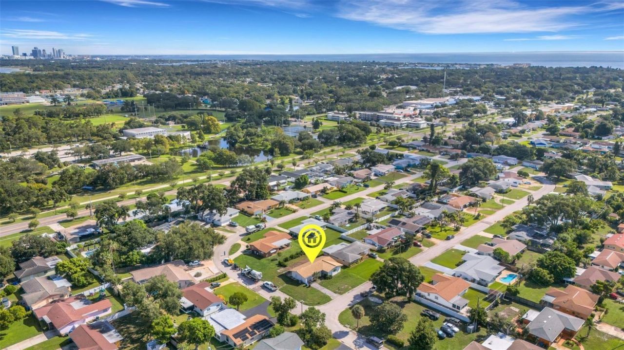 1497 62nd Place S, Saint Petersburg, FL 33705 Photo