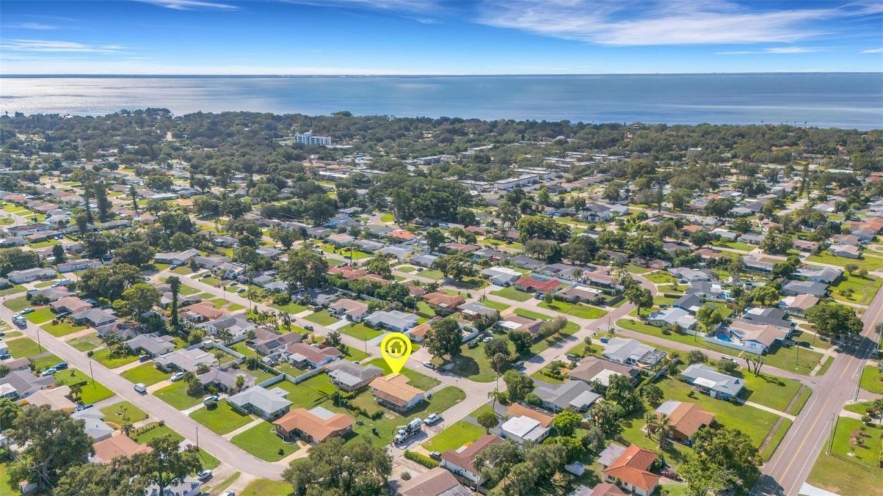1497 62nd Place S, Saint Petersburg, FL 33705 Photo