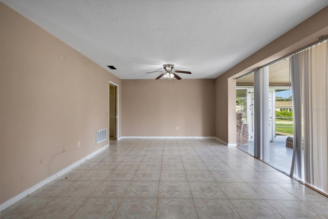 1497 62nd Place S, Saint Petersburg, FL 33705 Photo