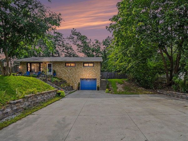 3895 Burlingame Avenue SW, Wyoming, MI 49509