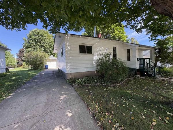 38 18TH STREET, Clintonville, WI 54929