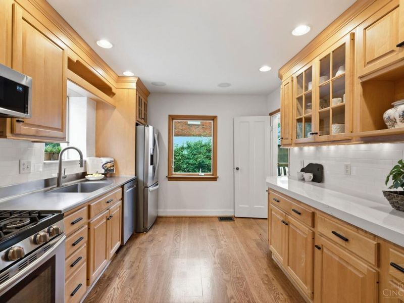 7767 Shawnee Run Rd, Indian Hill, OH 45243 Photo 22