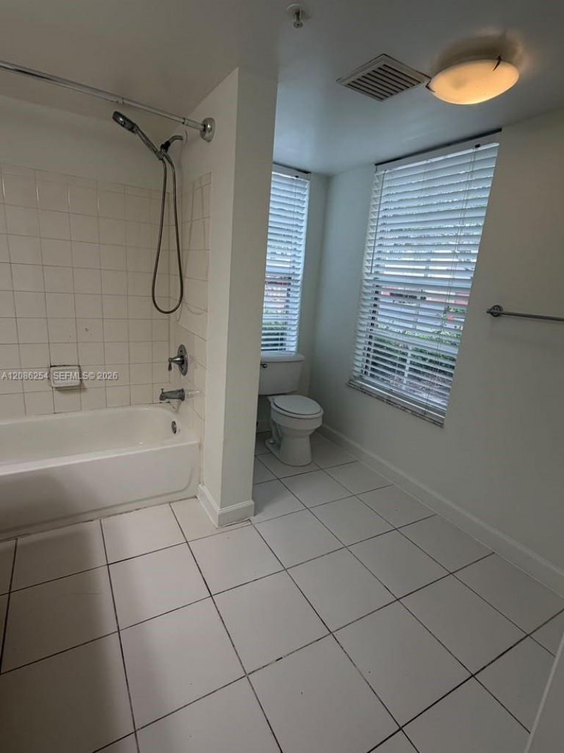 2451 Centergate Dr, Unit 101, Miramar, FL 33025 Photo