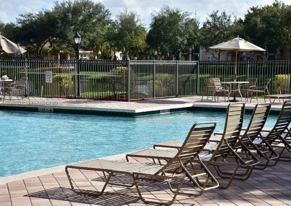 2451 Centergate Dr, Unit 101, Miramar, FL 33025 Photo