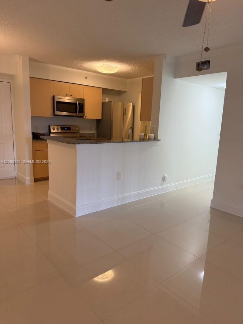 2451 Centergate Dr, Unit 101, Miramar, FL 33025 Photo