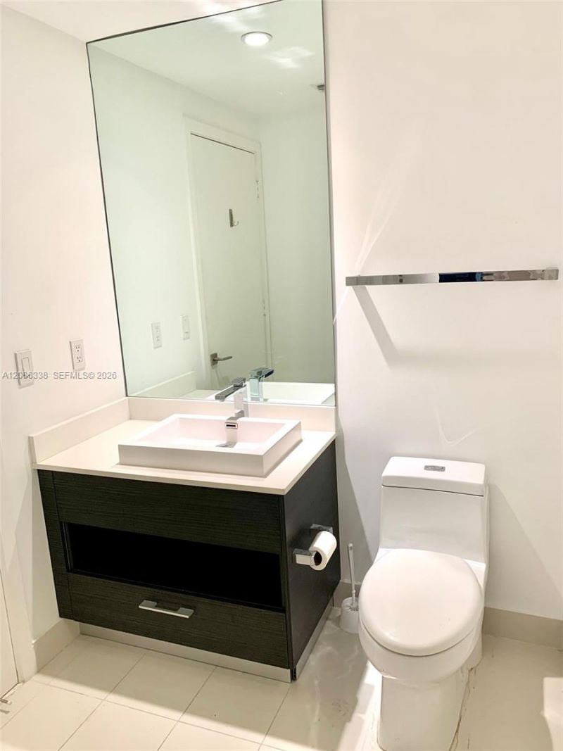 55 SW 9th St, Unit 1707, Miami, FL 33130 Photo