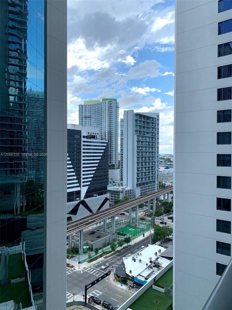 55 SW 9th St, Unit 1707, Miami, FL 33130 Photo