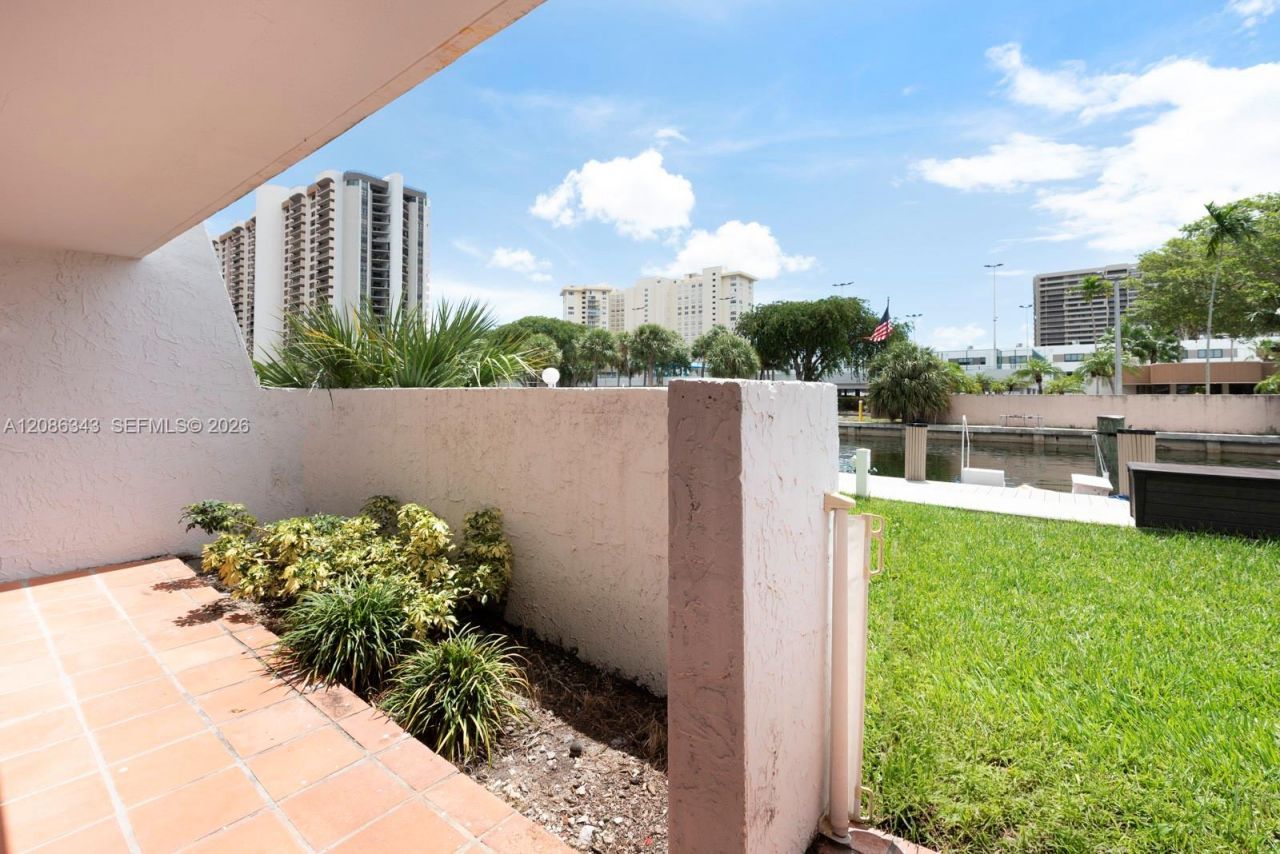 1650 NE 115th St, Unit 108, Miami, FL 33181 Photo