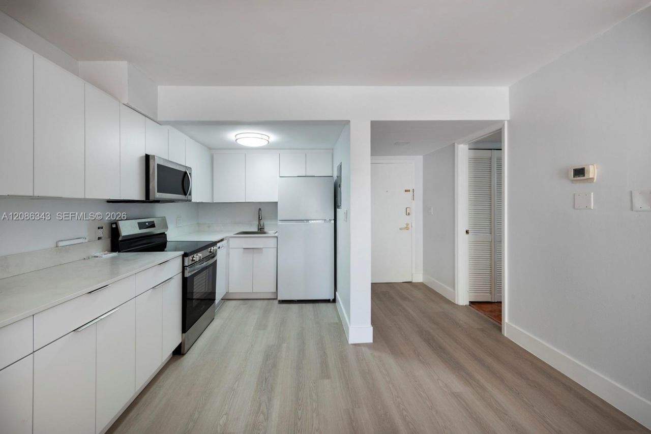 1650 NE 115th St, Unit 108, Miami, FL 33181 Photo