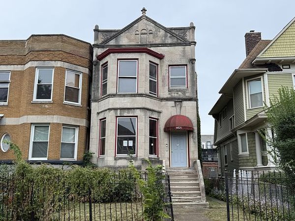 6625 S Woodlawn Avenue, Chicago, IL 60637