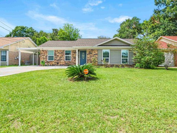 5791 Graymont Ln, Pensacola, FL 32526