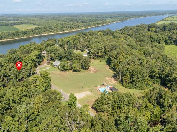305 SALT LN , Savannah, TN 38372
