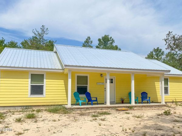 3902 Union Hill Road , Caryville, FL 32427